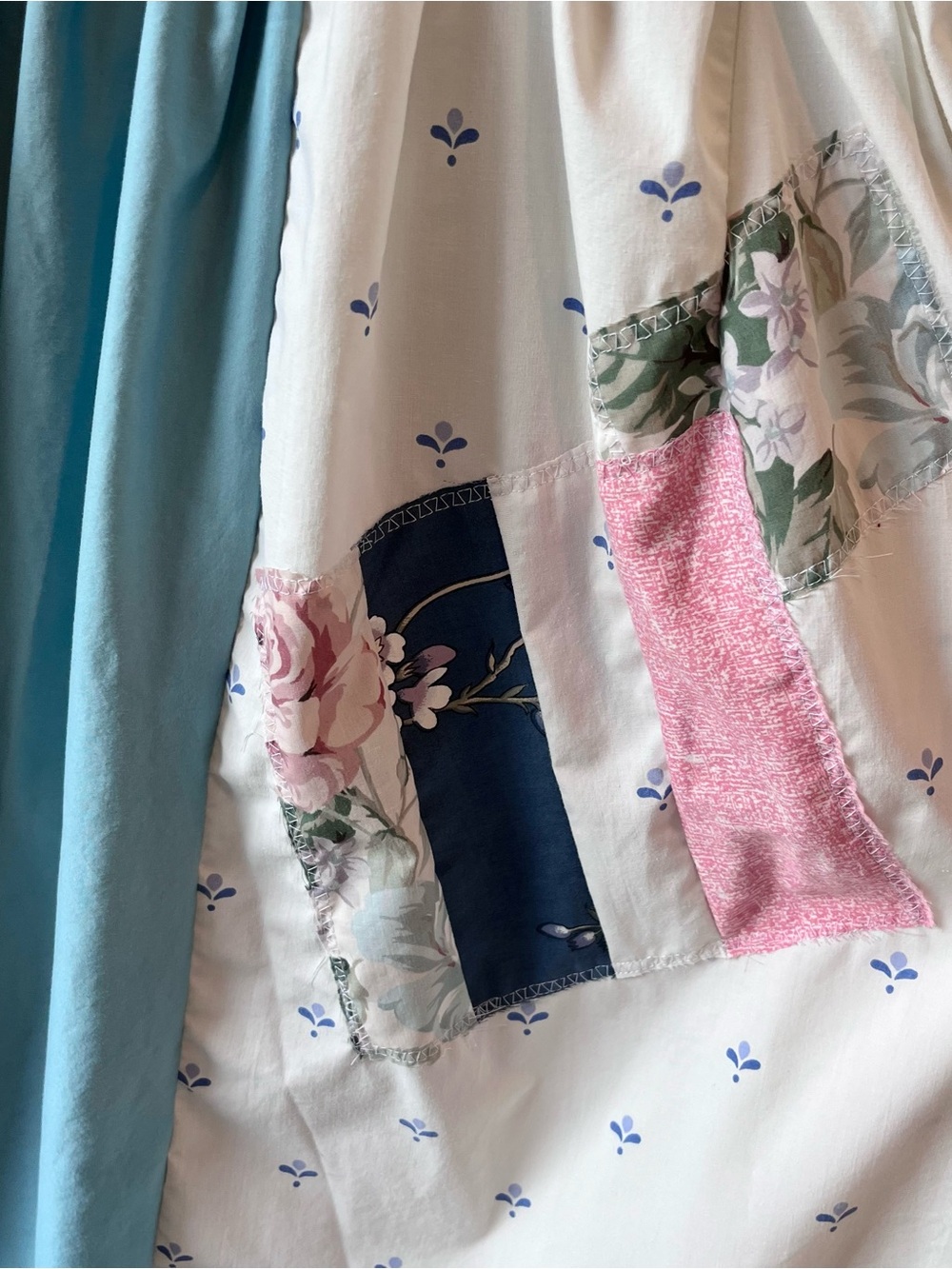 Le Telerie Toscane | Handmade Elegant Pastel Pastoral Toile Dress SKU 07213 - Picture 15 of 16